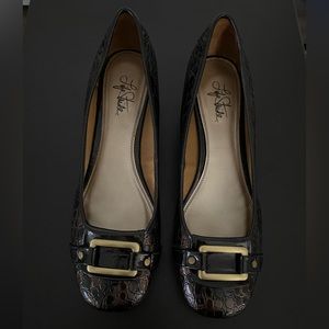 Dress or Business Casual Shop:  Color Black and Brown like New worn 3hrs Indoors